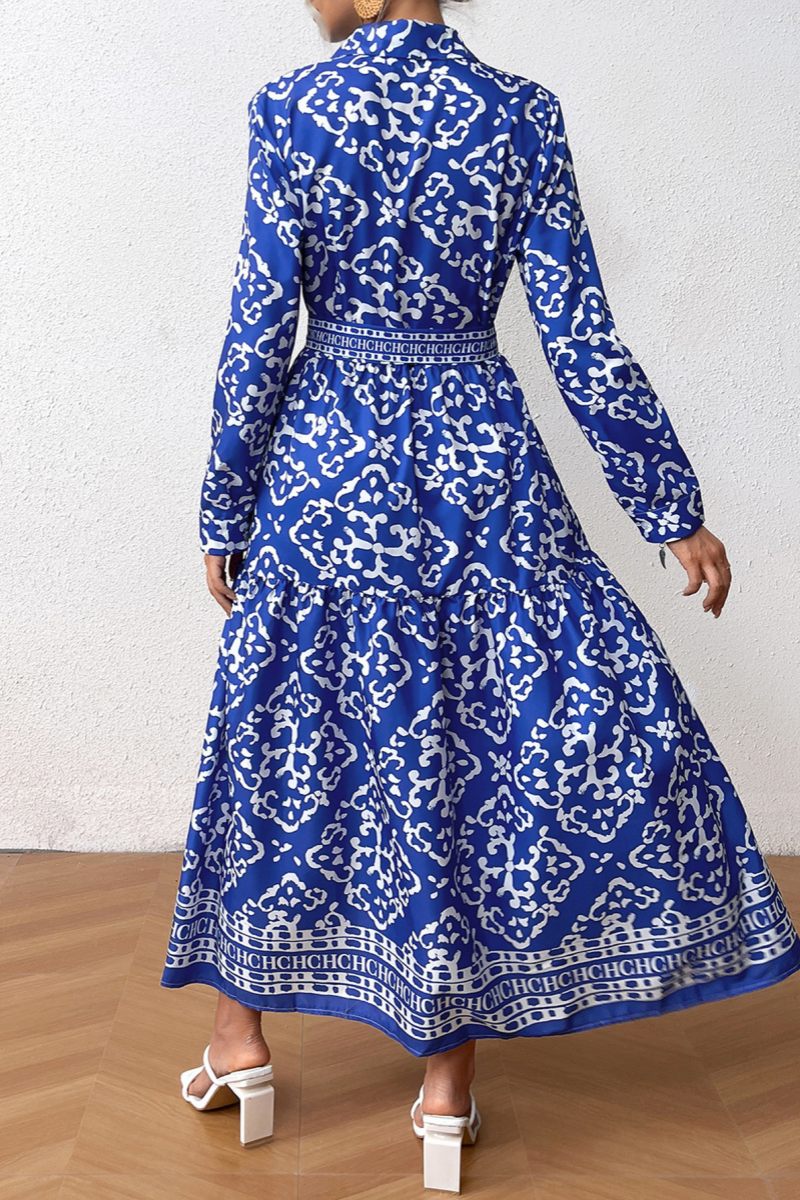 Beautifully Finished Dress in a Timeless Design