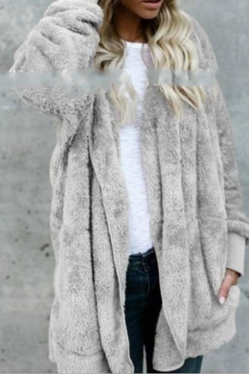 Sophisticated Garment with a Clean Classic Look