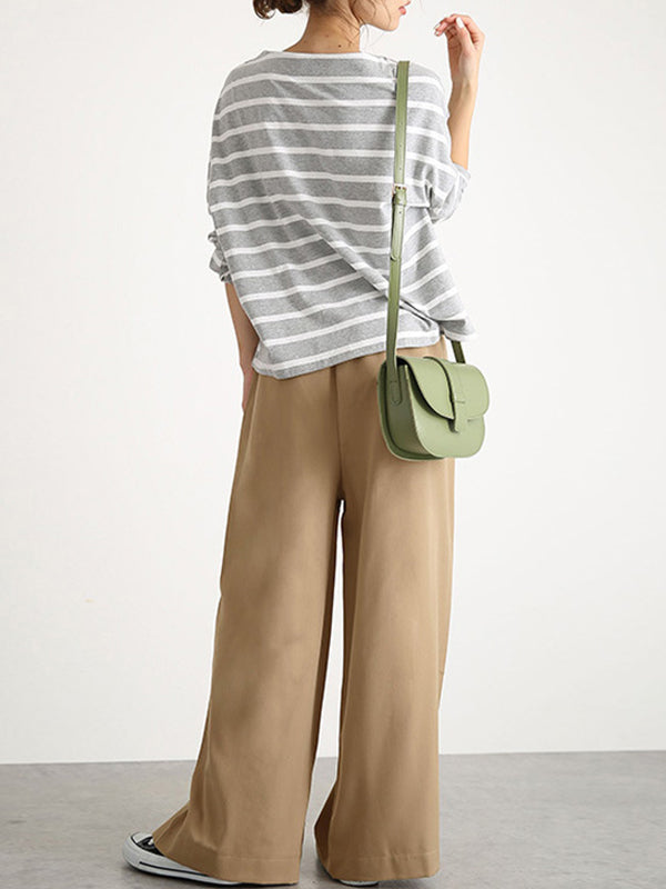 Sophisticated Trousers with a Clean Classic Look