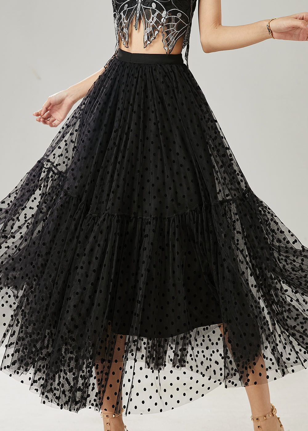 Well Tailored Garment with a Graceful Silhouette