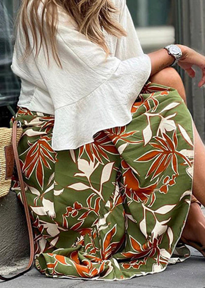 Effortlessly Elegant Garment with a Timeless Design