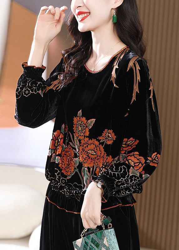 A Vintage Style Top with Delicate Timeless Details
