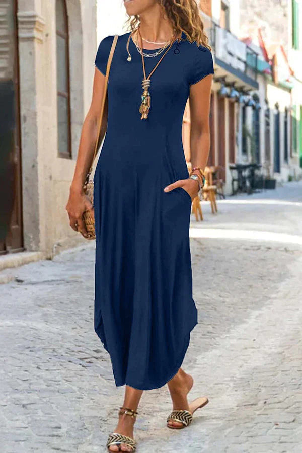 Well Tailored Dress with a Graceful Silhouette