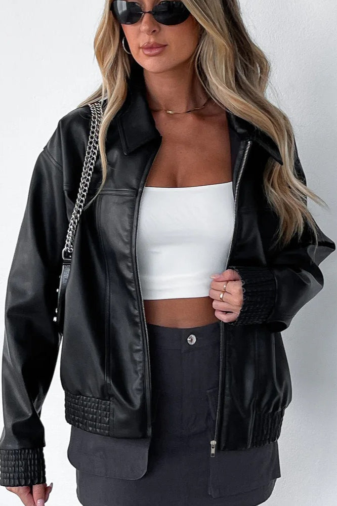 Effortlessly Elegant Jacket with a Timeless Design