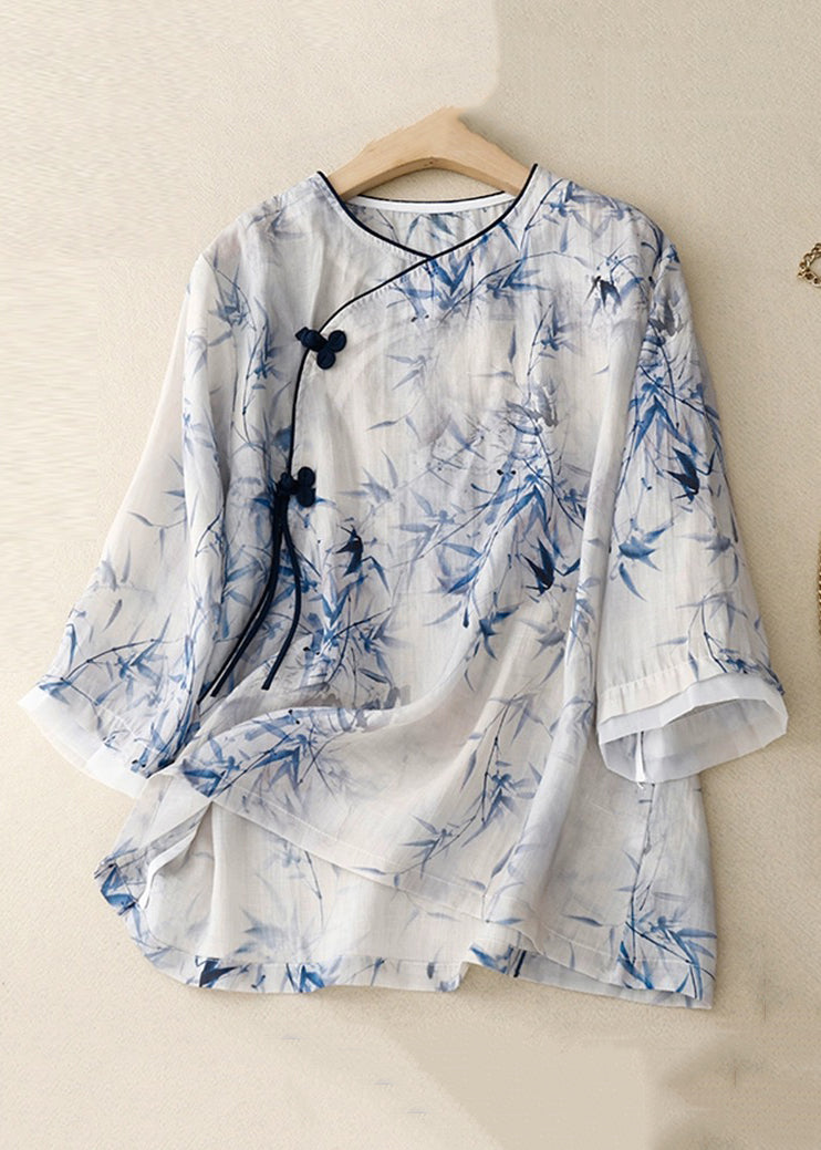 Sophisticated Blouse with a Clean Classic Look