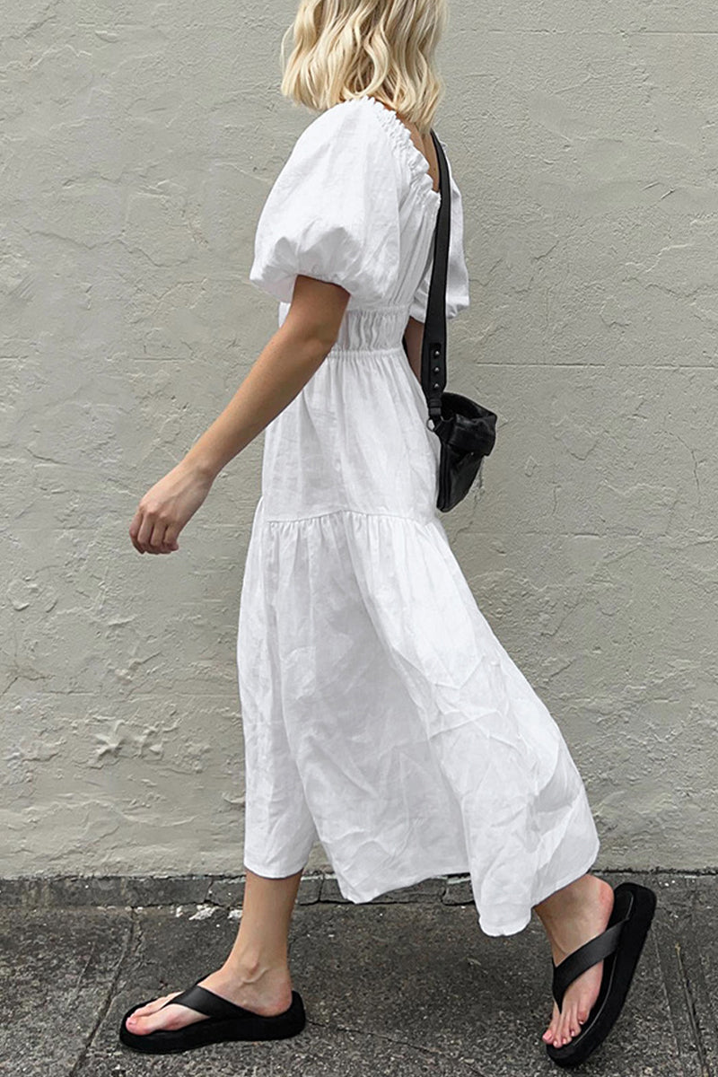 Classic Vintage Dress with a Flattering Fit