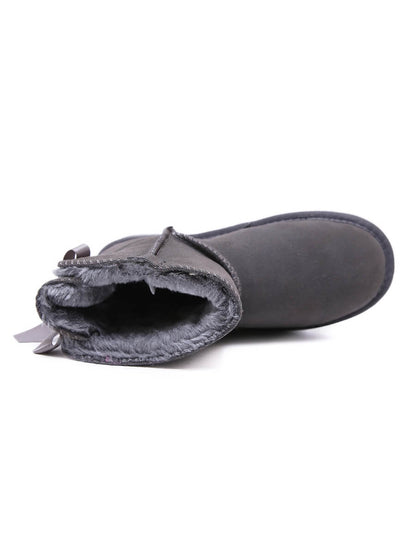 Polished Boots with an Effortless Classic Look