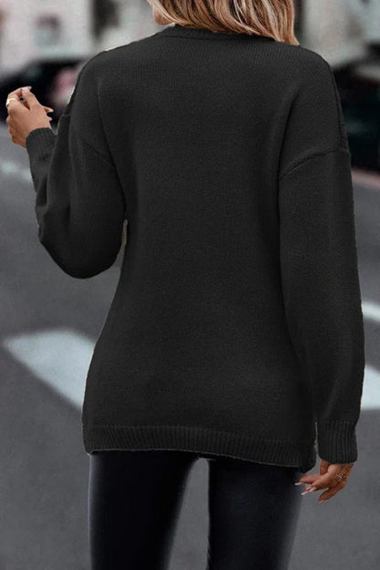 Effortlessly Elegant Sweater with a Timeless Design