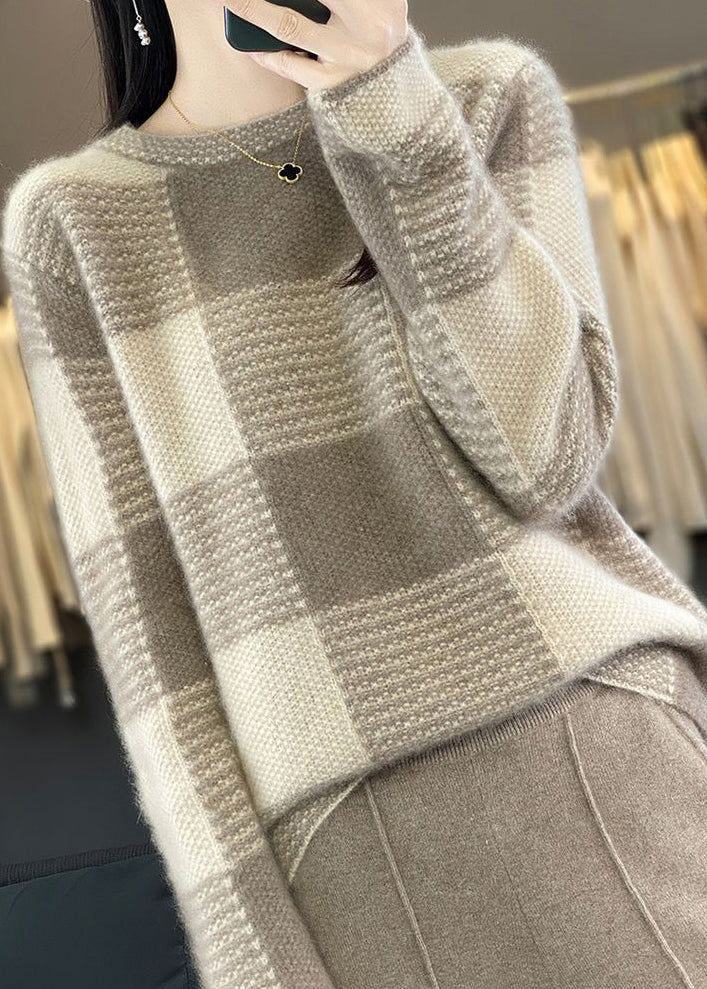 Beautifully Finished Sweater in a Timeless Design