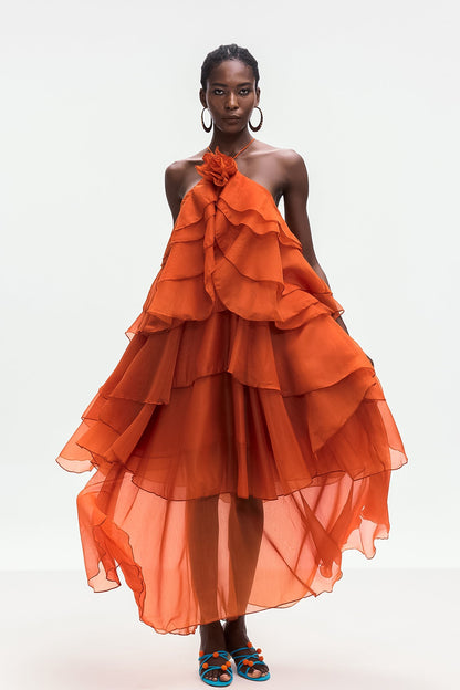 Beautifully Finished Dress in a Timeless Design