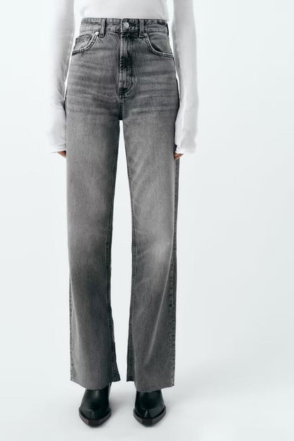 Elegantly Styled Pants for Everyday Wear