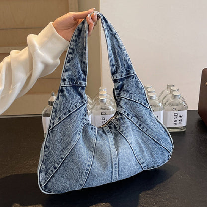 Well Tailored Bag with a Graceful Silhouette