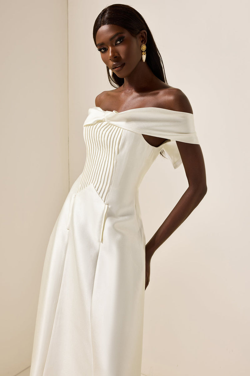 Classic Vintage & Enduringly Stylish Dress