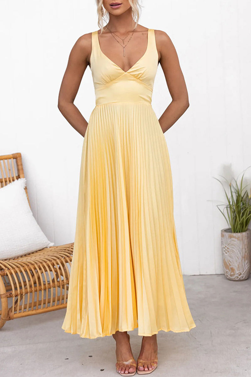 Sophisticated Dress with a Clean Classic Look