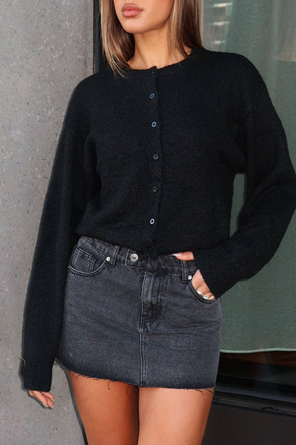 Elegantly Styled Cardigan for Everyday Wear