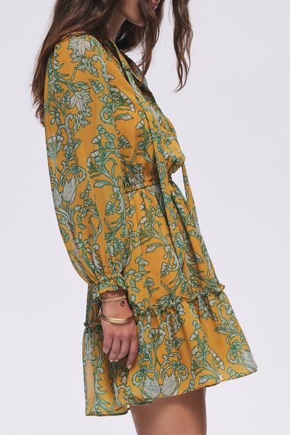 Polished Dress with an Effortless Classic Look
