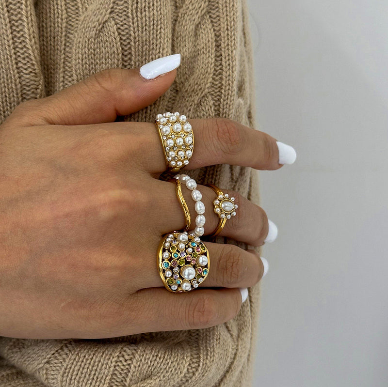 Gracefully Styled Garment for Any Occasion