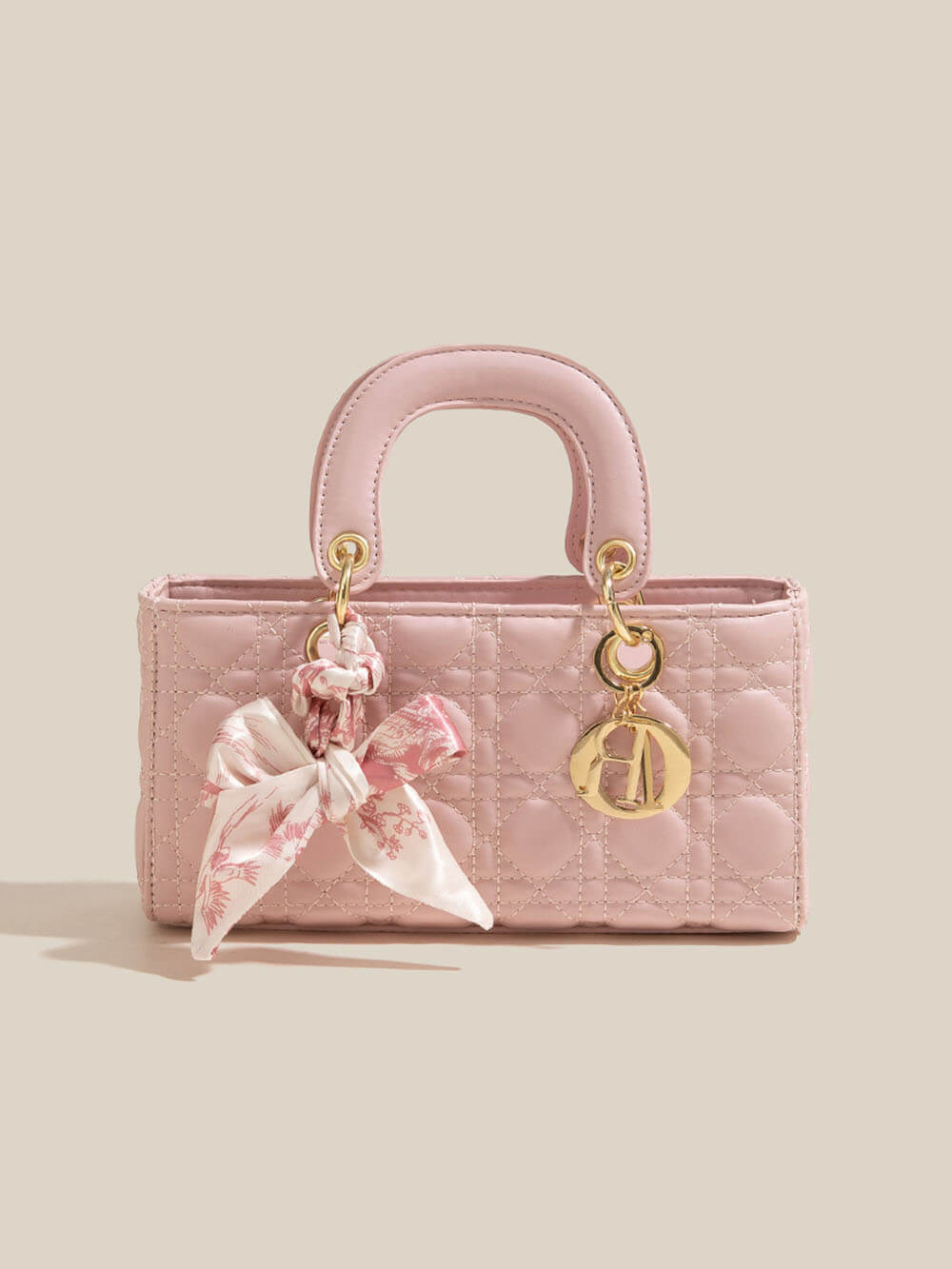 Classic Vintage Bag with a Flattering Fit