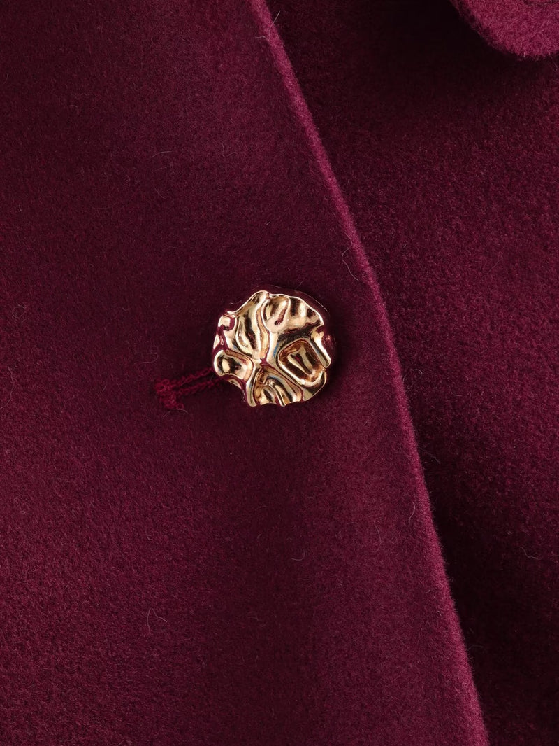 Sophisticated Garment with a Clean Classic Look