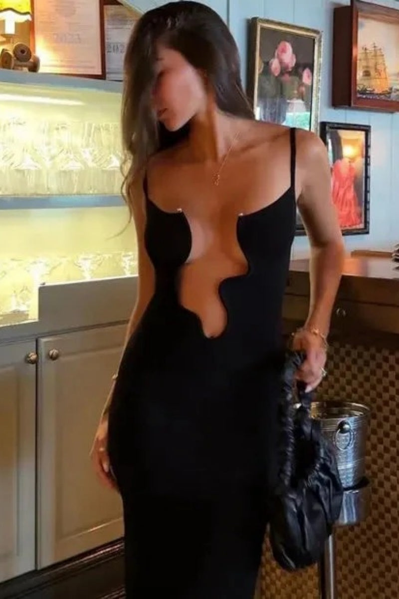 Gracefully Styled Dress for Any Occasion
