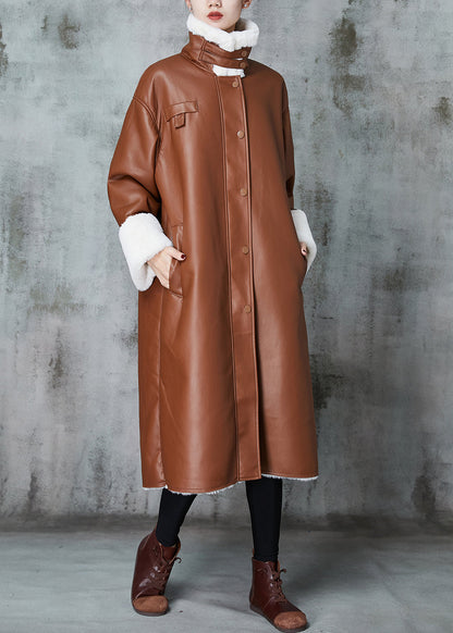 Well Tailored Coat with a Graceful Silhouette