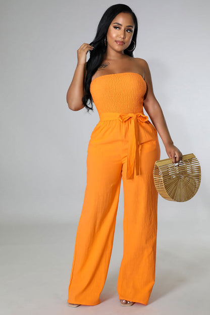 Effortlessly Elegant Pants with a Timeless Design