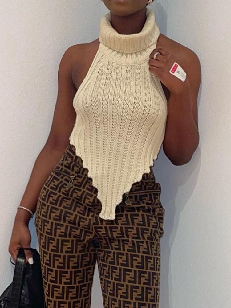 A Vintage Style Top with Delicate Timeless Details