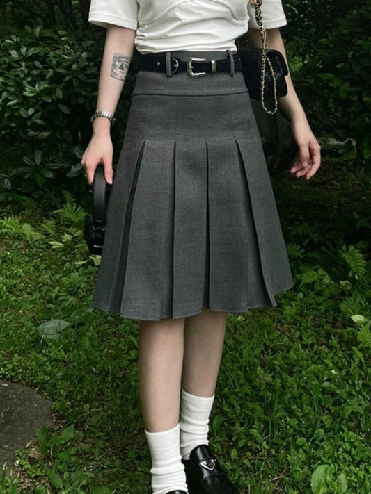 Beautifully Finished Garment in a Timeless Design