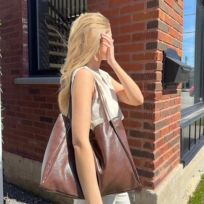 Effortlessly Elegant Bag with a Timeless Design
