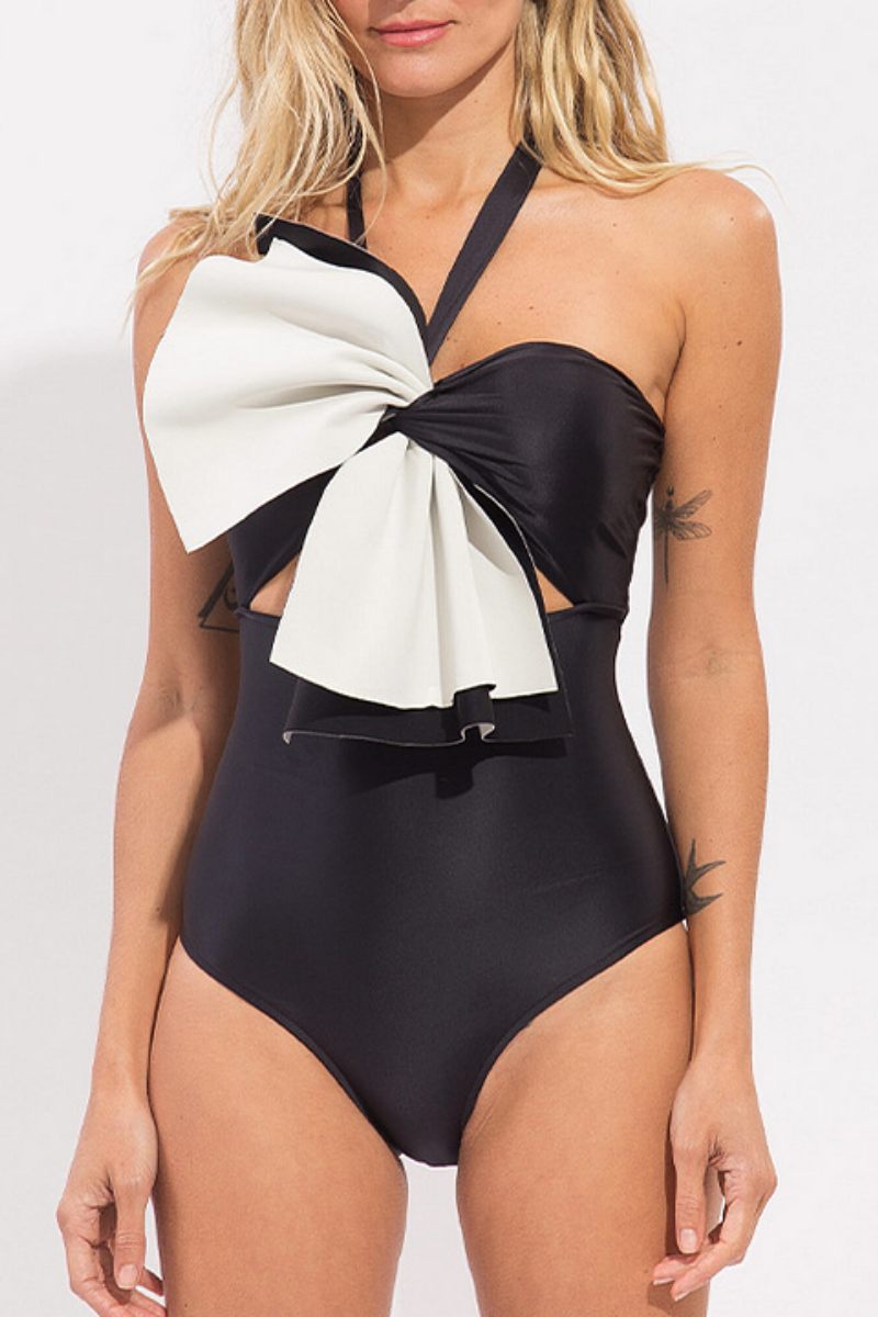 Gracefully Styled Garment for Any Occasion