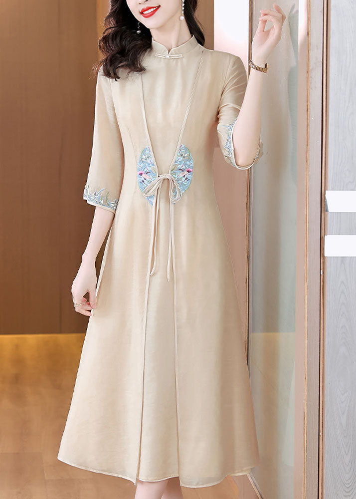 A Vintage Style Dress with Delicate Timeless Details