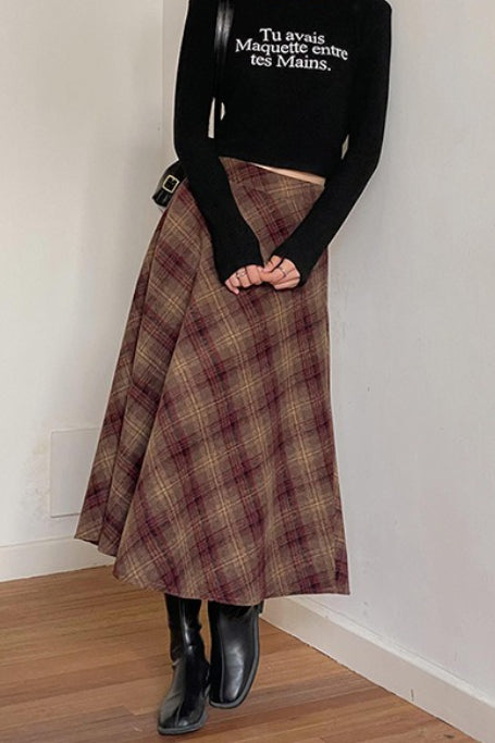 Well Tailored Garment with a Graceful Silhouette