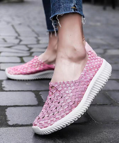 Effortlessly Elegant Shoes with a Timeless Design