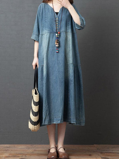 Classic Vintage Dress with a Flattering Fit