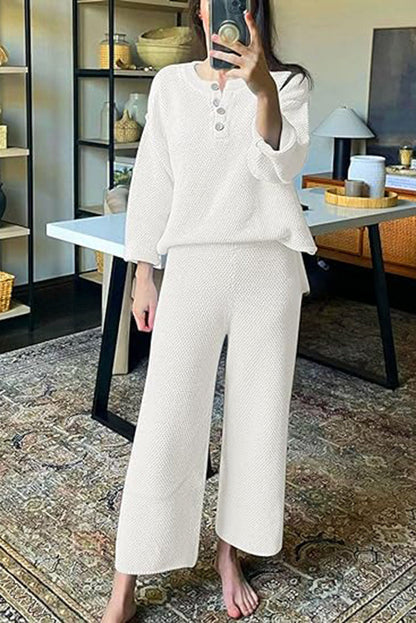 Beautifully Finished Top in a Timeless Design
