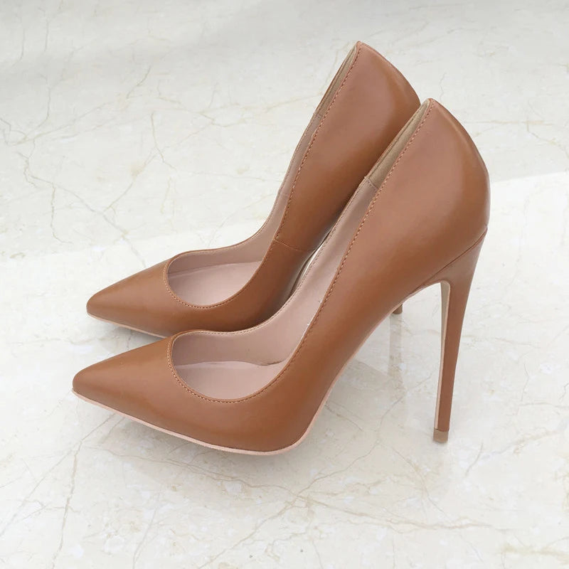 Classic Vintage Heels with a Flattering Fit