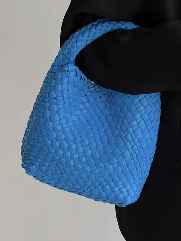 Beautifully Finished Bag in a Timeless Design