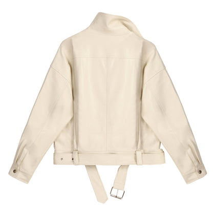 Effortlessly Elegant Jacket with a Timeless Design