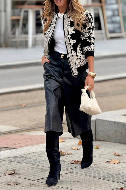 Effortlessly Elegant Jacket with a Timeless Design