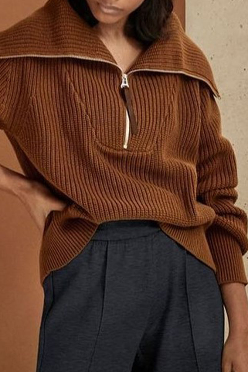 Well Tailored Top with a Graceful Silhouette