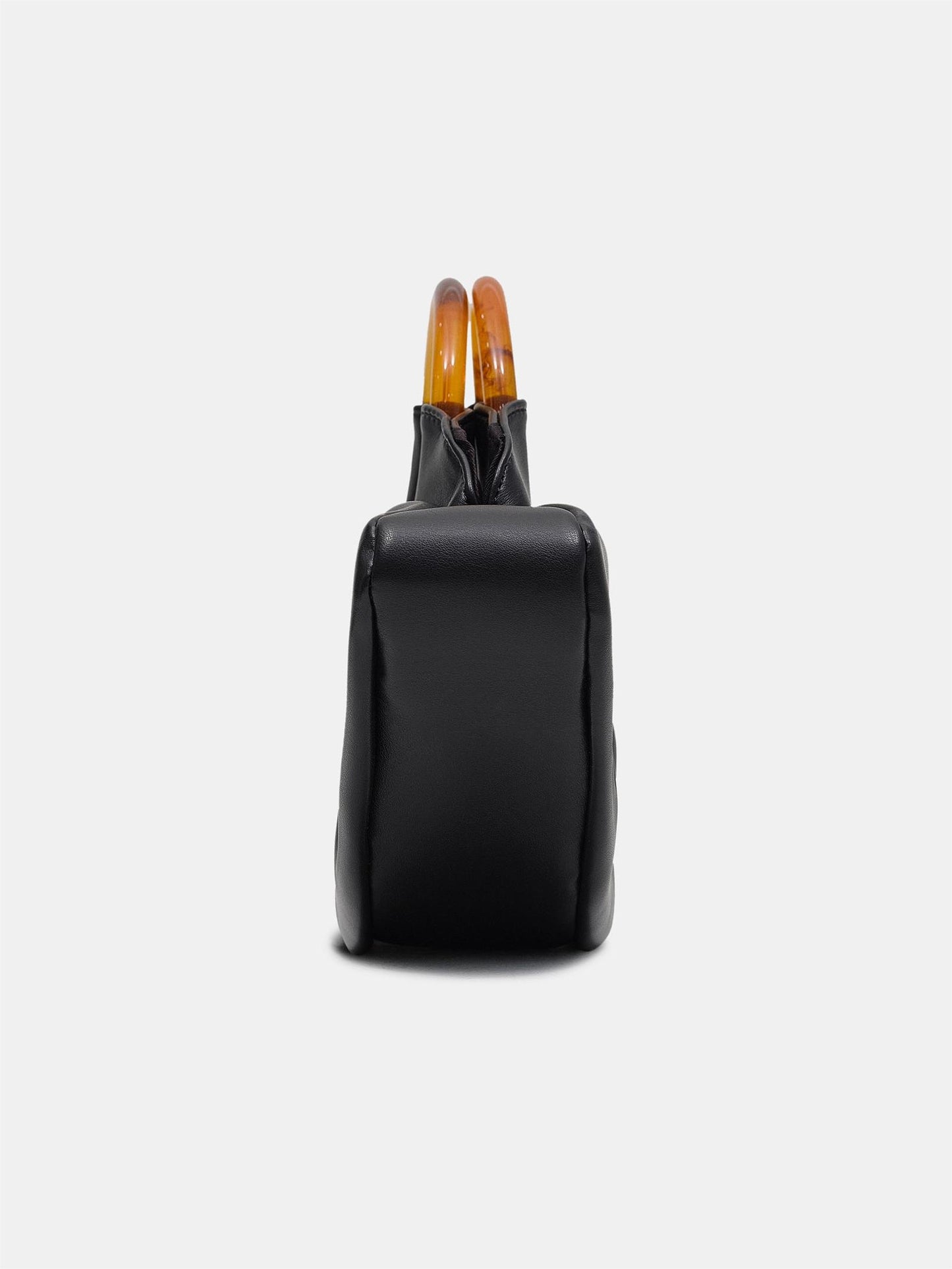 Beautifully Crafted Bag in a Classic Style