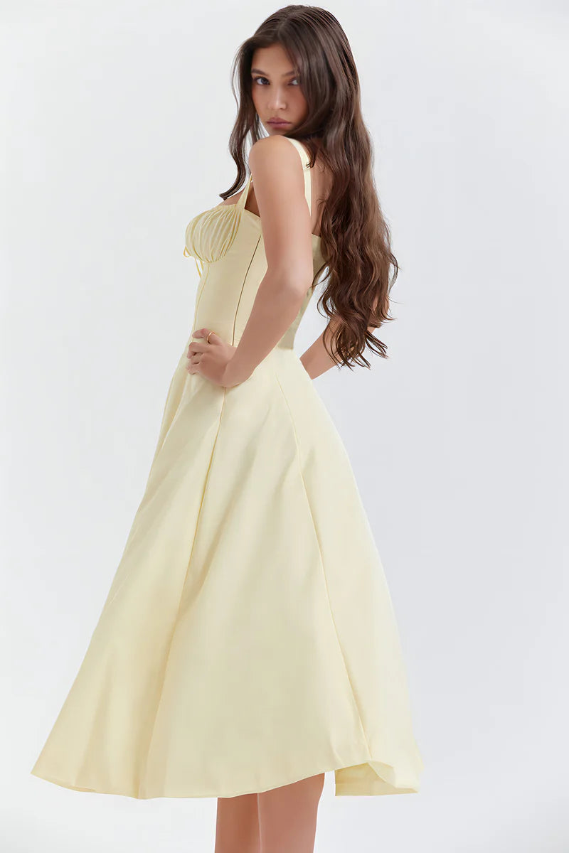 Beautifully Finished Garment in a Timeless Design
