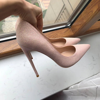 Well Tailored Shoes with a Graceful Silhouette