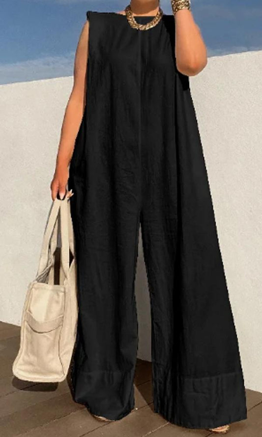 Effortlessly Elegant Garment with a Timeless Design