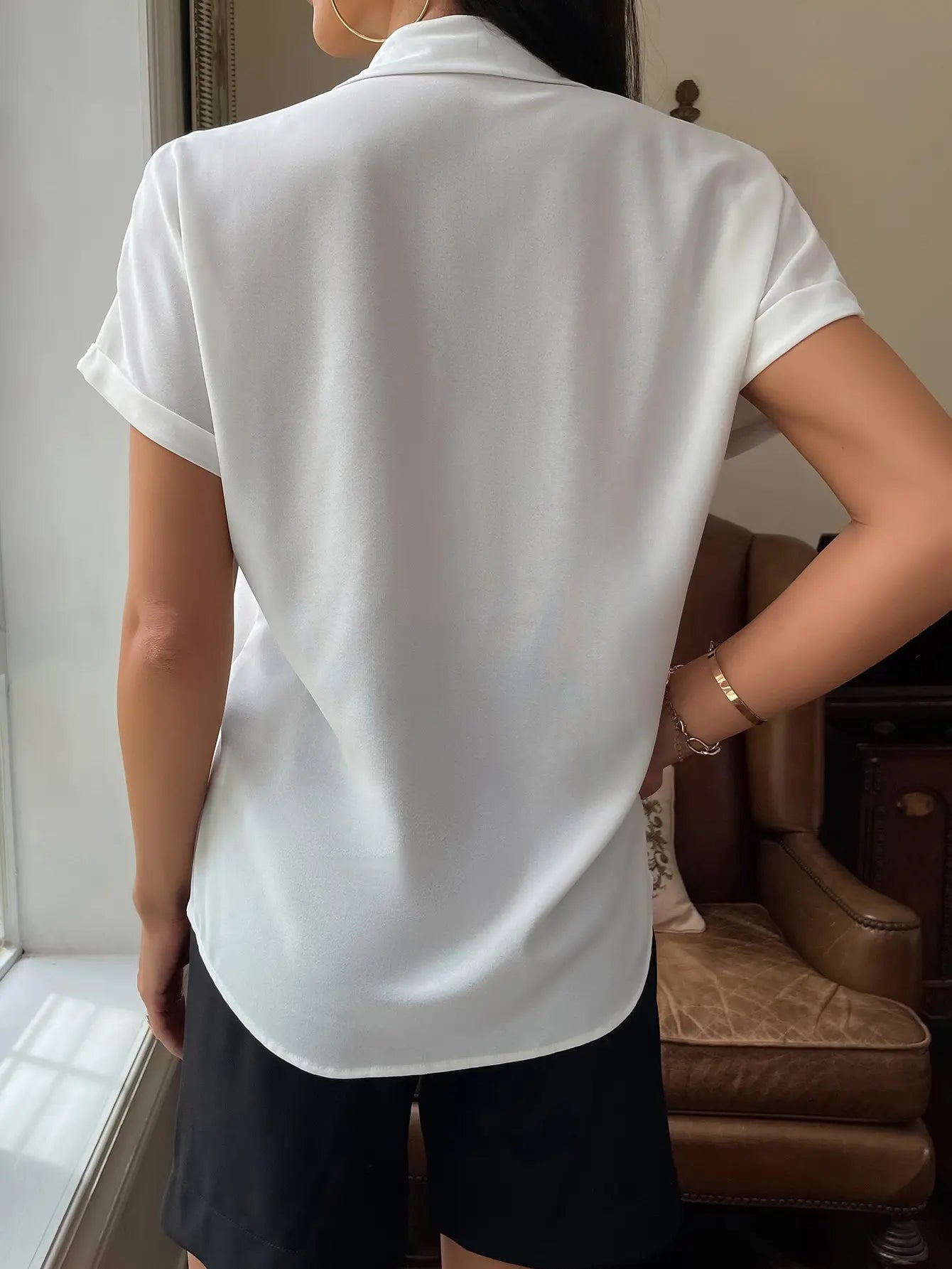 Beautifully Finished Blouse in a Timeless Design