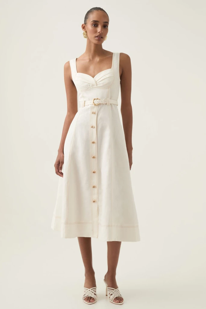 Well Tailored Dress with a Graceful Silhouette