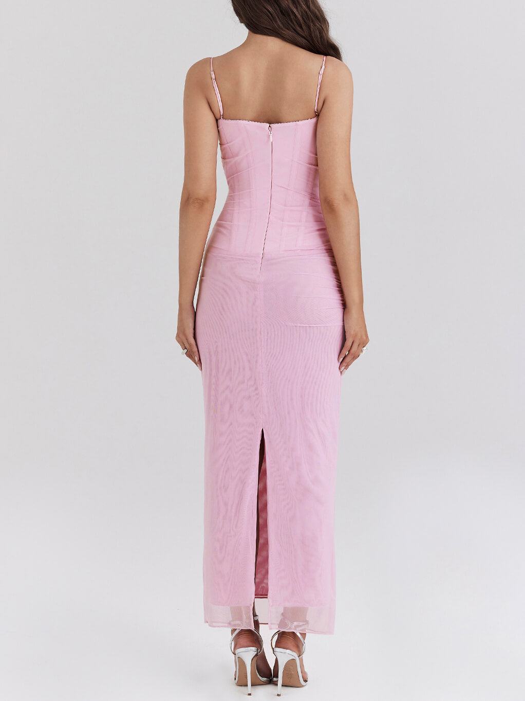 Well Tailored Garment with a Graceful Silhouette