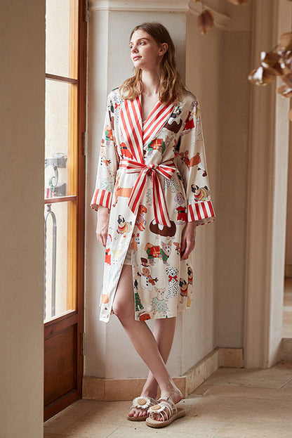 Effortlessly Elegant Garment with a Timeless Design