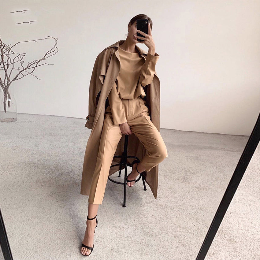Effortlessly Elegant Blouse with a Timeless Design