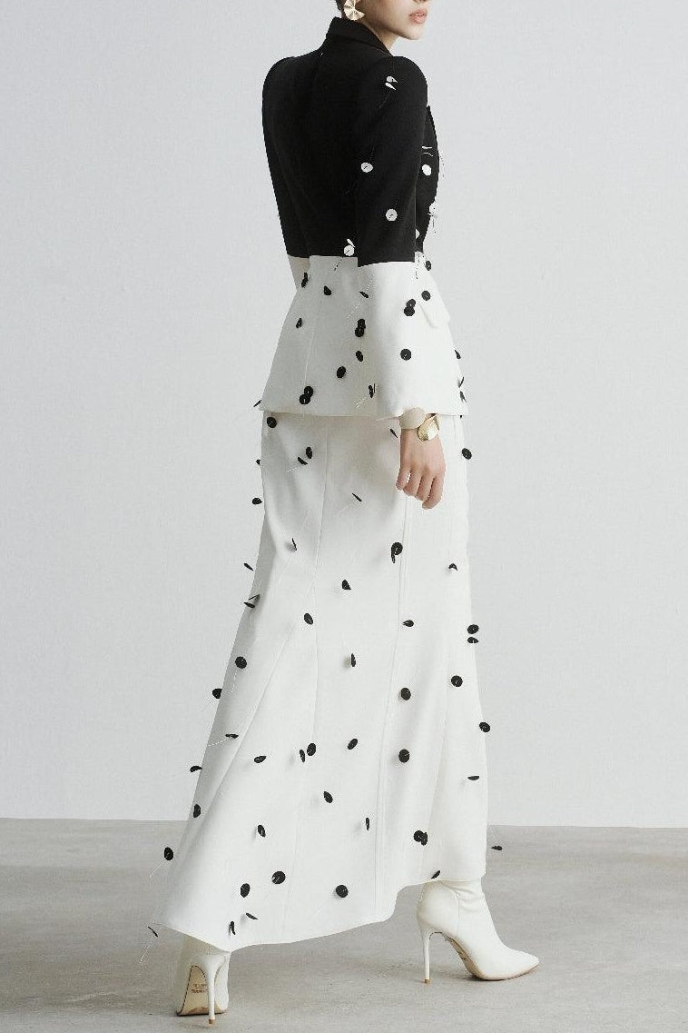 Well Tailored Garment with a Graceful Silhouette